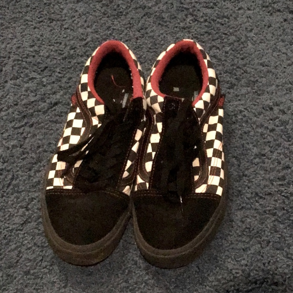 Vans white and black with red outline